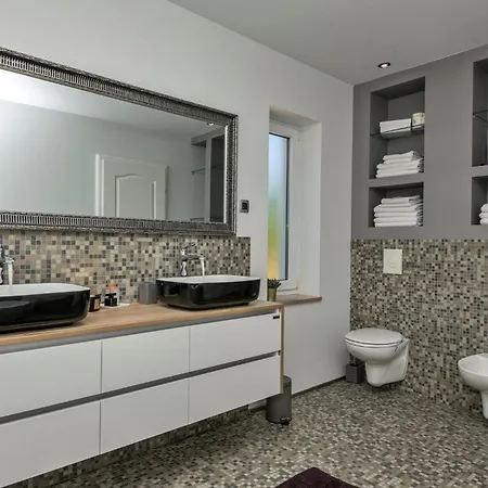 Lovely In With Sauna 度假居 伊莫茨基