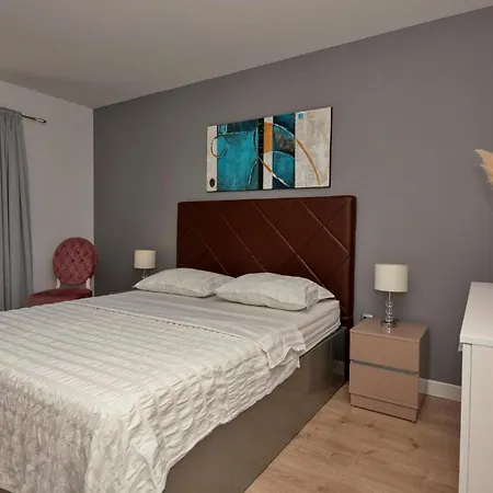 Lovely In With Sauna