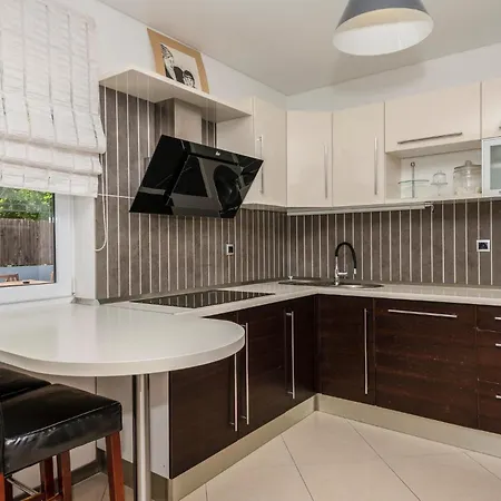 度假居 Lovely In With Sauna 伊莫茨基