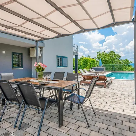 Lovely In With Sauna