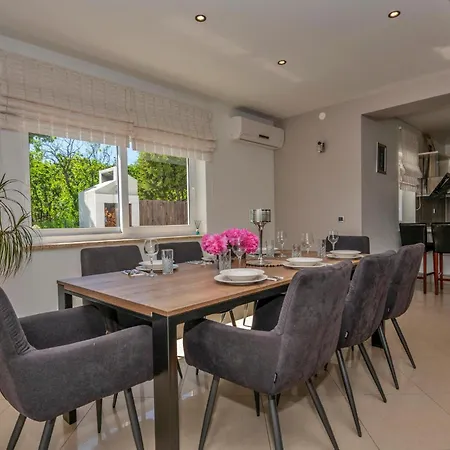 Lovely In With Sauna *