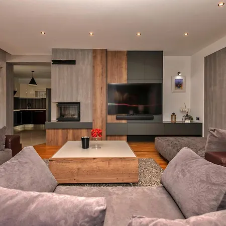 Lovely In With Sauna 伊莫茨基